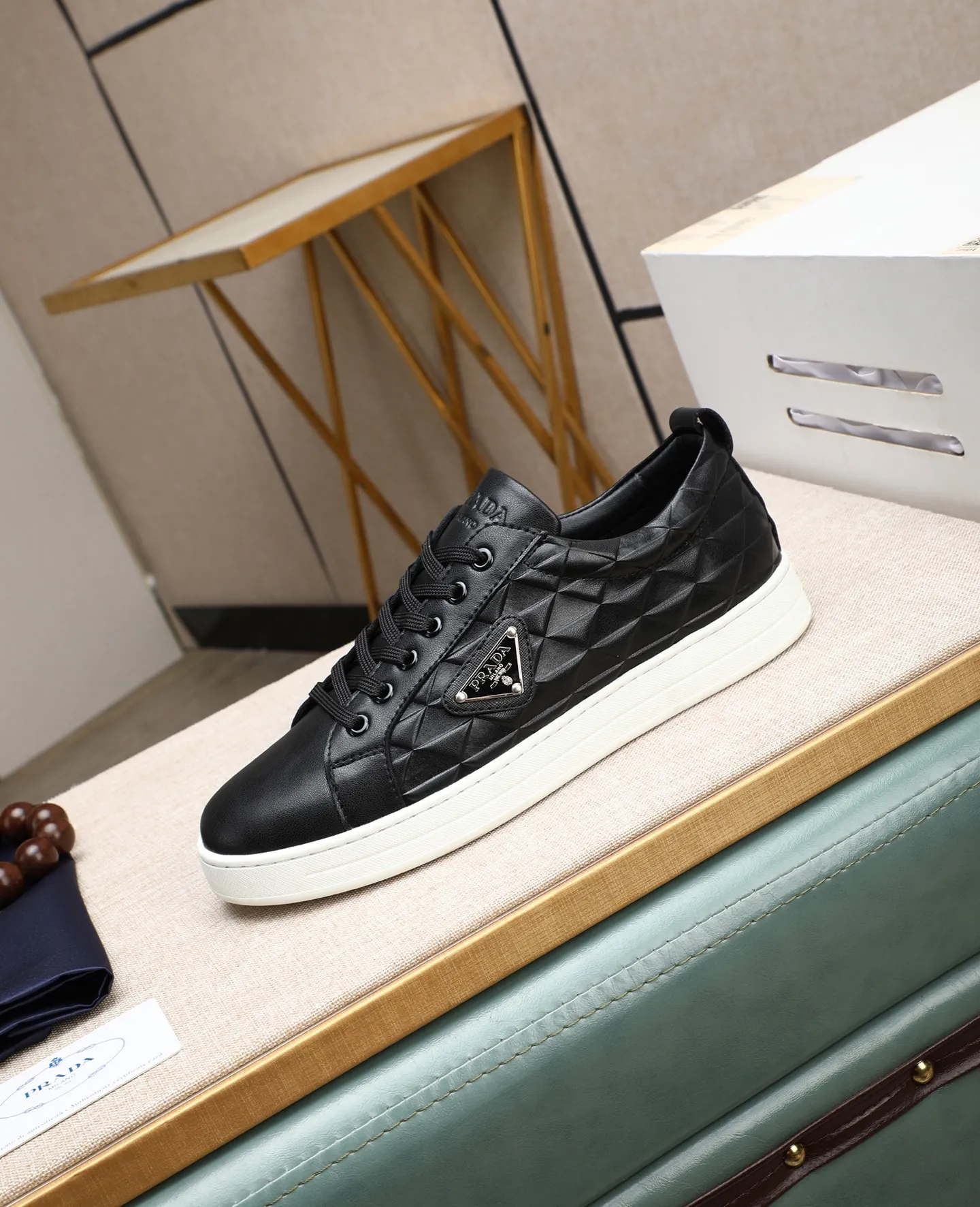 Men's men's shoes💰440🌹🌹[PRADA—Prada] latest model🙈original replica! 👟👟👟Available here. The workmanship is top-notch. The upper is made of Italian 🇮🇹Imported calfskin. ❗️Breathable genuine leather lining @Suitable for travel. The original version has an enlarged engraved sole, making it suitable for all kinds of travels, showing low-key luxury. Let quality speak for itself. Color: Size: 38-44